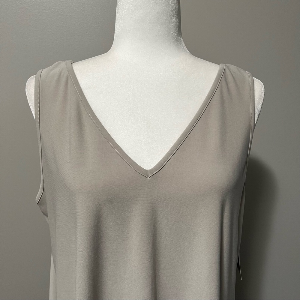 Sympli Color Block Reversible Angle Tank - Picture 6 of 12
